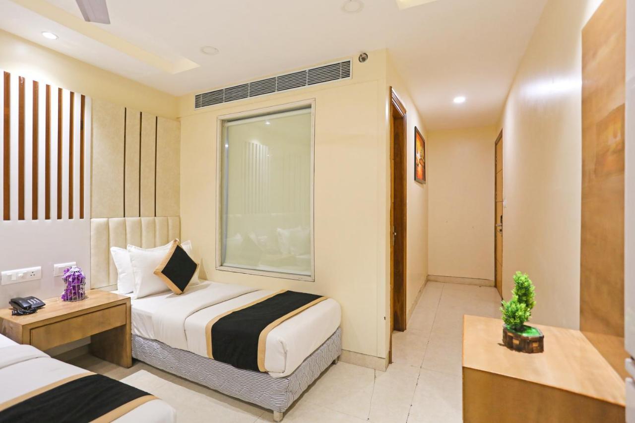 Hotel Worth Newly Bulit - New Delhi Buitenkant foto
