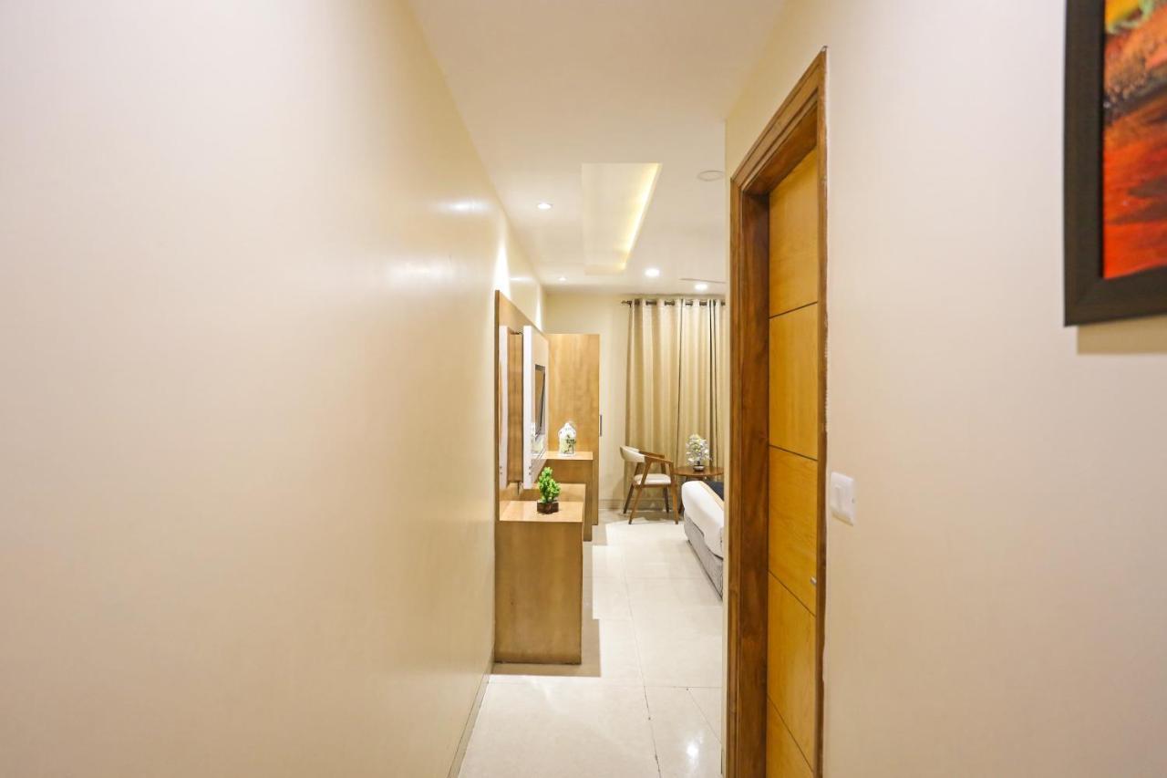Hotel Worth Newly Bulit - New Delhi Buitenkant foto