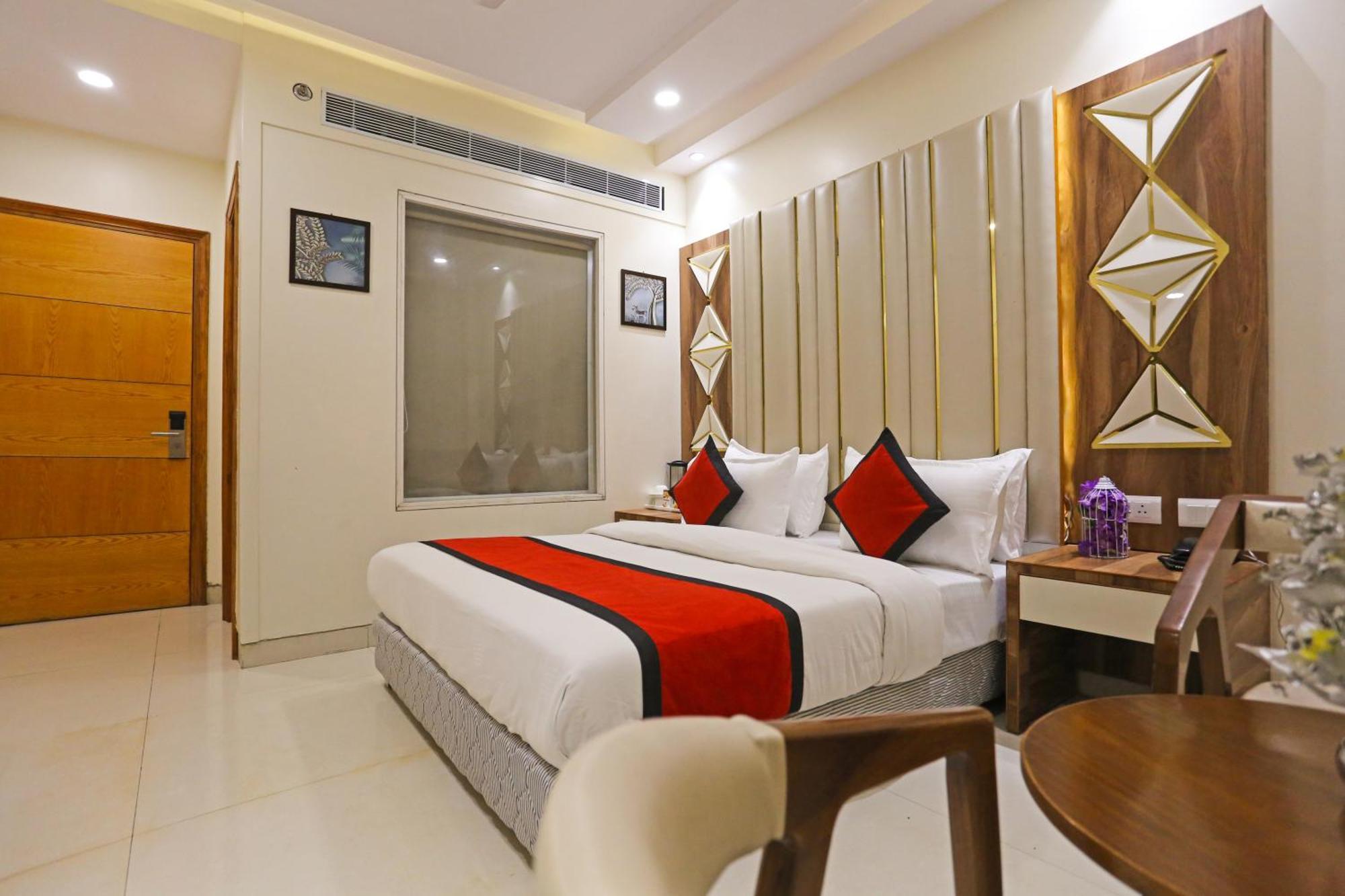 Hotel Worth Newly Bulit - New Delhi Buitenkant foto