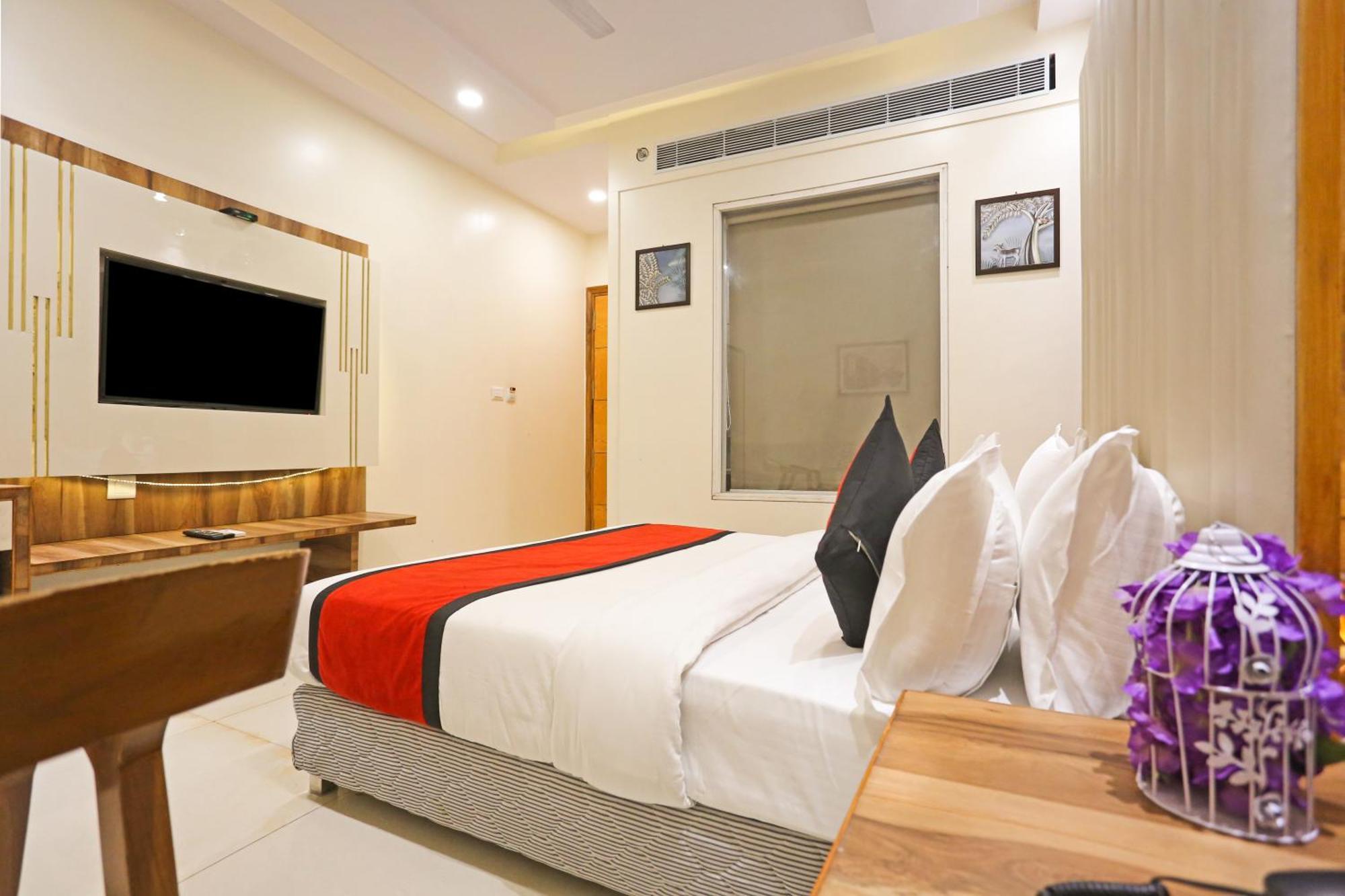 Hotel Worth Newly Bulit - New Delhi Buitenkant foto